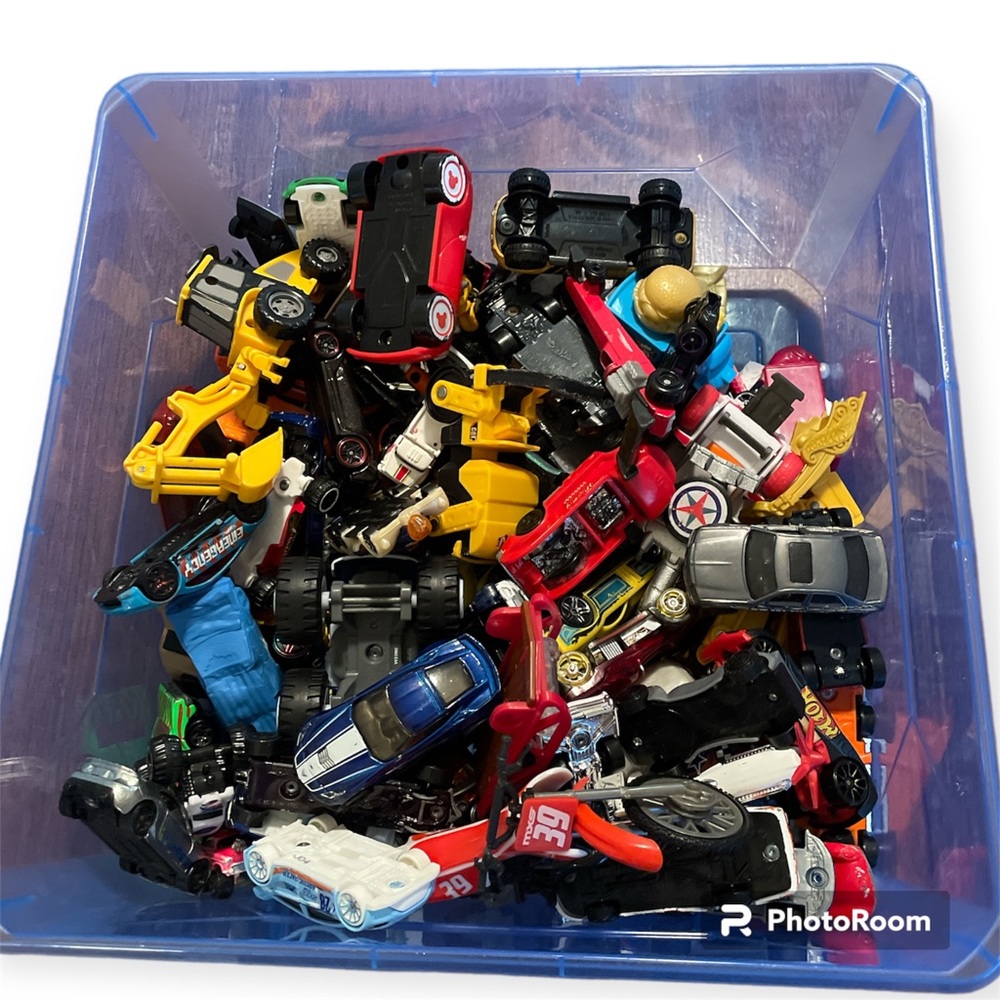 Toy Cars Bundle Mixed Miscellaneous Hot Wheels Dirt Bike Automobiles Auto Gift